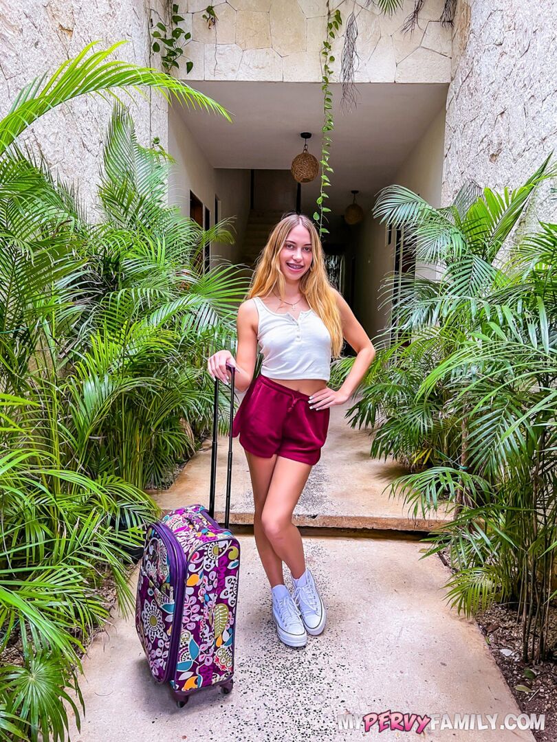 My Stepsis is Mas Loca in Mexico