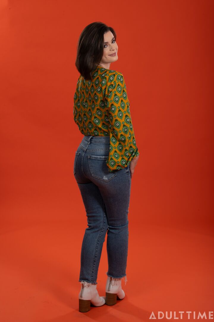 Up Close with Dharma Jones