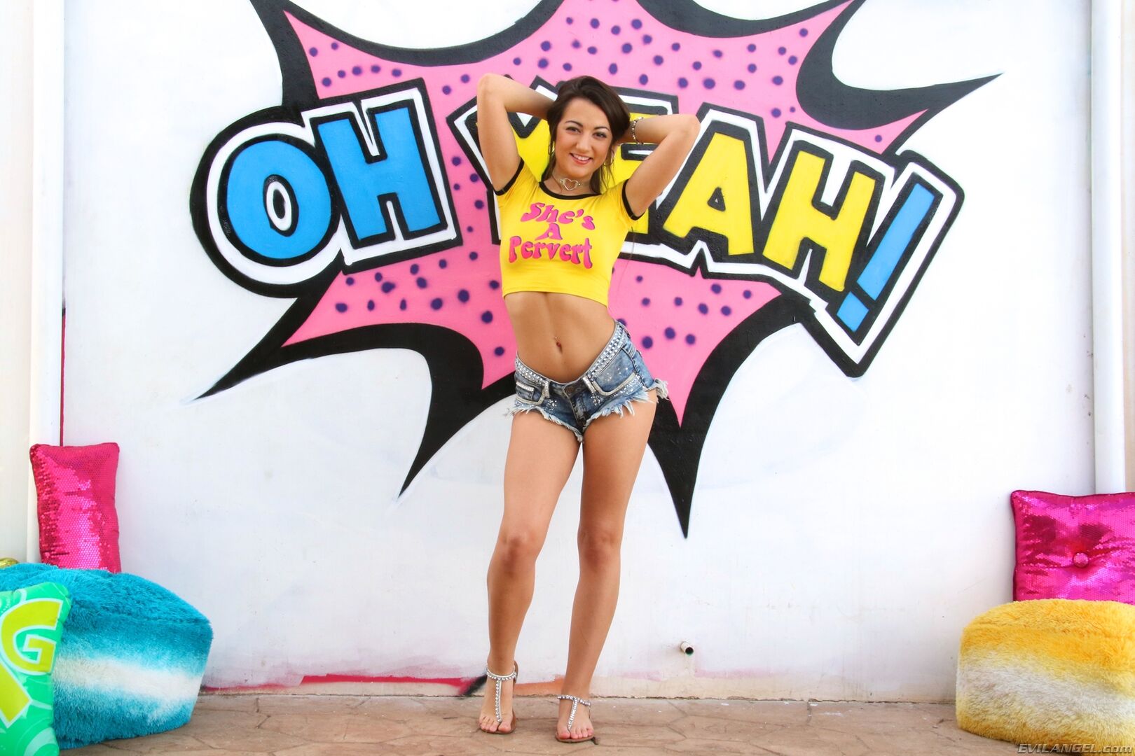 SOUTHERN BELLE'S BALD PUSSY POUNDED