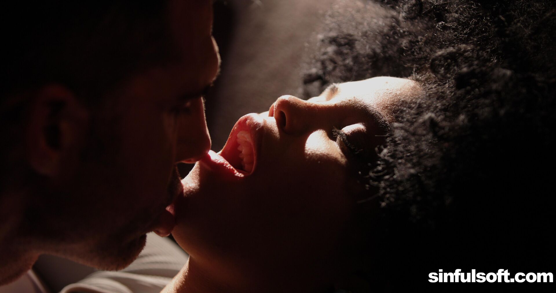 Kiss... don't Tell 3