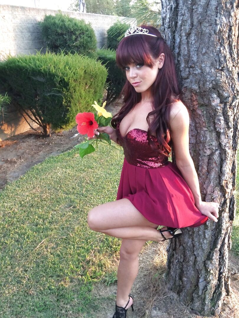Gorgeous Brunette Knows Just How To Drain A Cock Dry