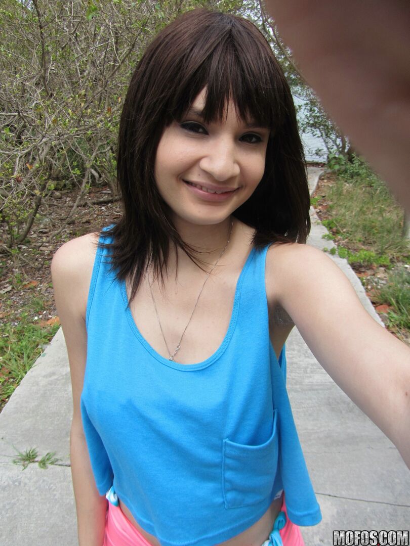 Outdoor Sex With Amateur Latina