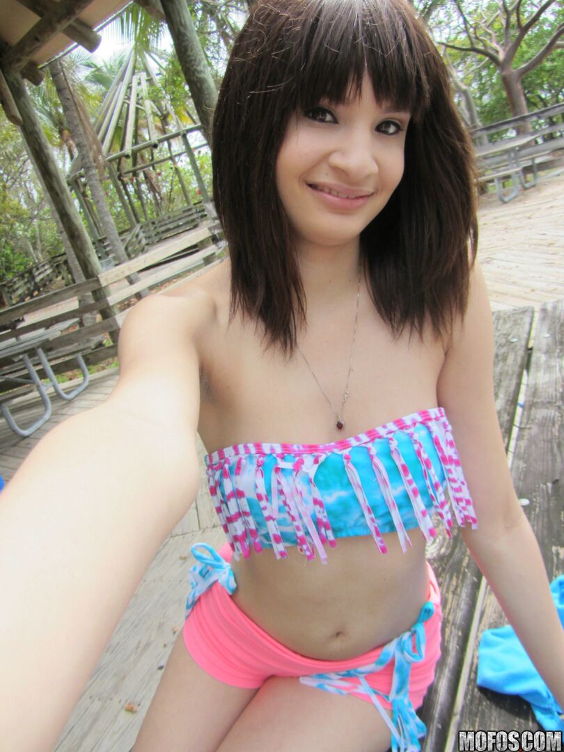 Outdoor Sex With Amateur Latina