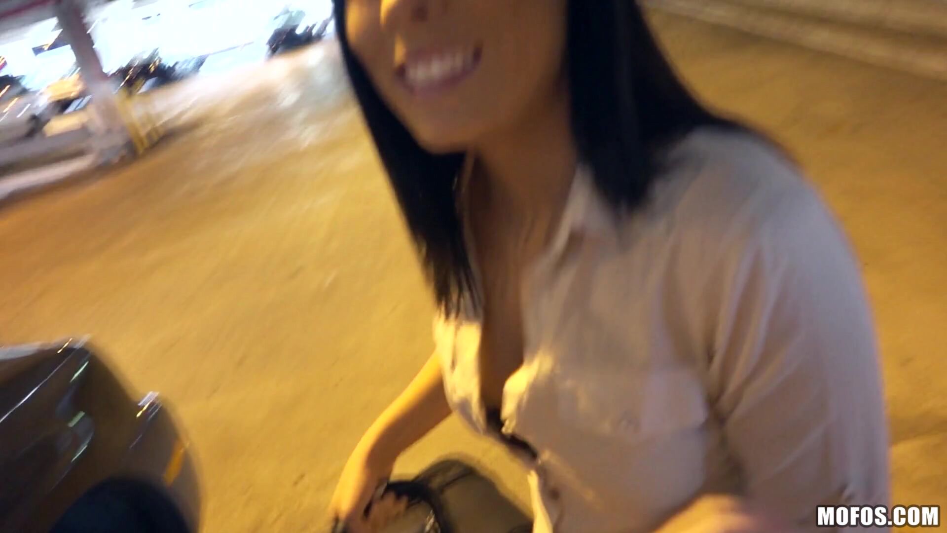 Amateur Girlfriend Loves Anal