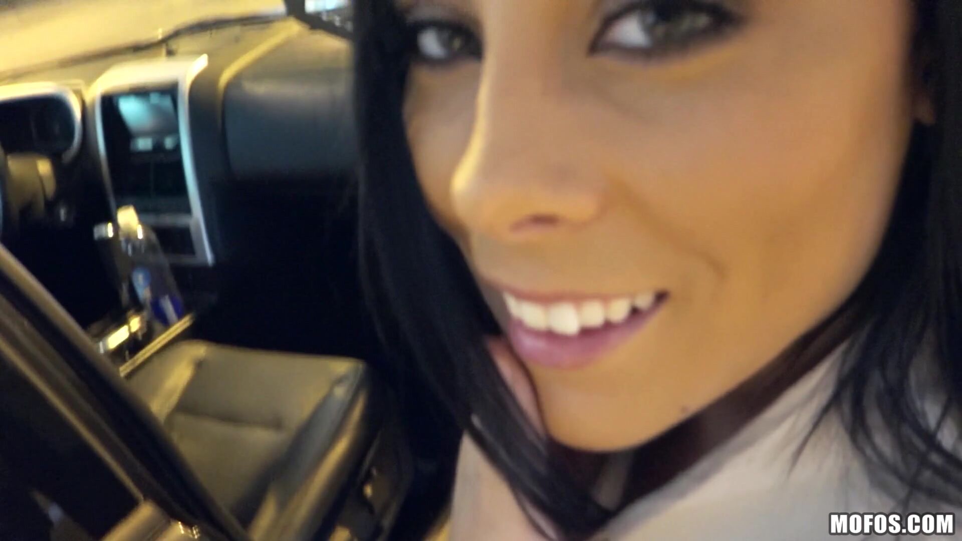 Amateur Girlfriend Loves Anal