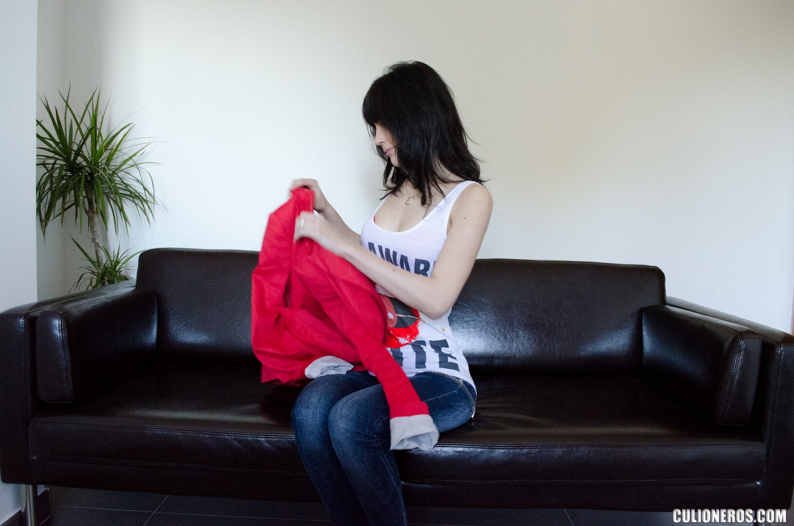 Slim girl comes in for a casting