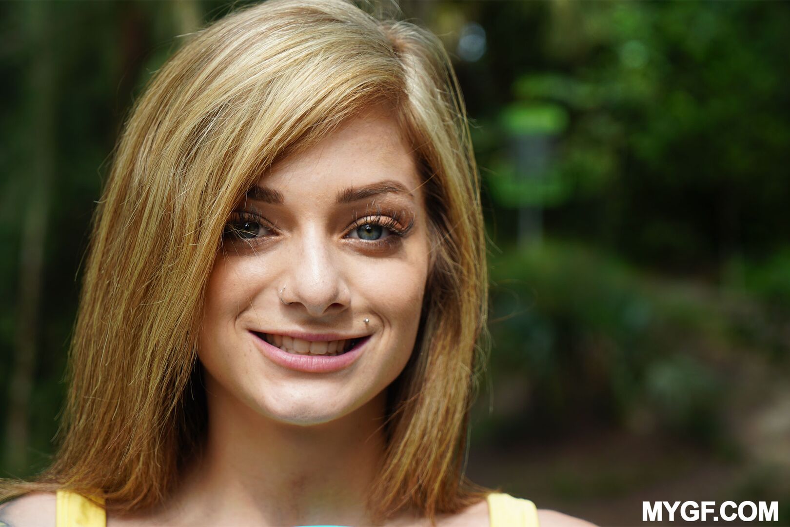 Roxy Ryder’s Nature Fuck Sesh