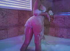 Anna Mae’s Bath Time Fun