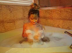 Anna Mae’s Bath Time Fun