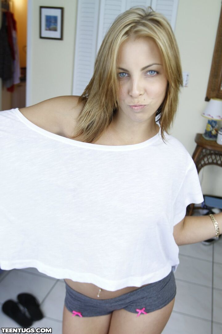 Krystal Banks, Slacker Jacker