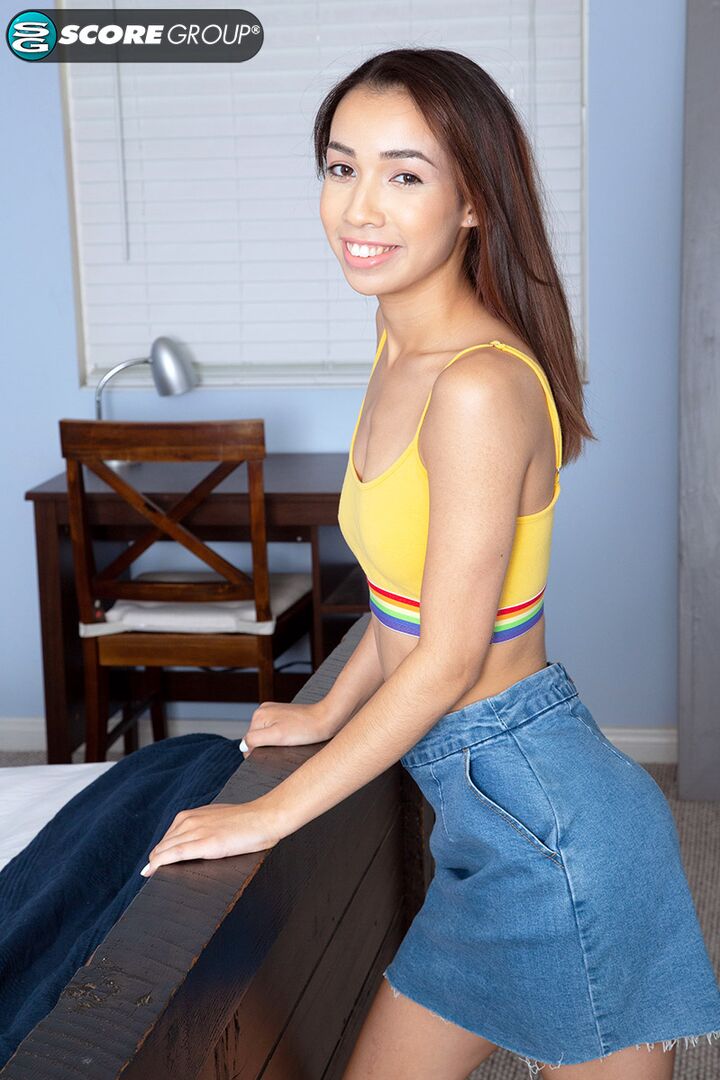 SKINNY TEEN JACKIE PLUCKS A GUITAR AND THEN FUCKS HER PUSSY WITH HER LITTLE FINGERS