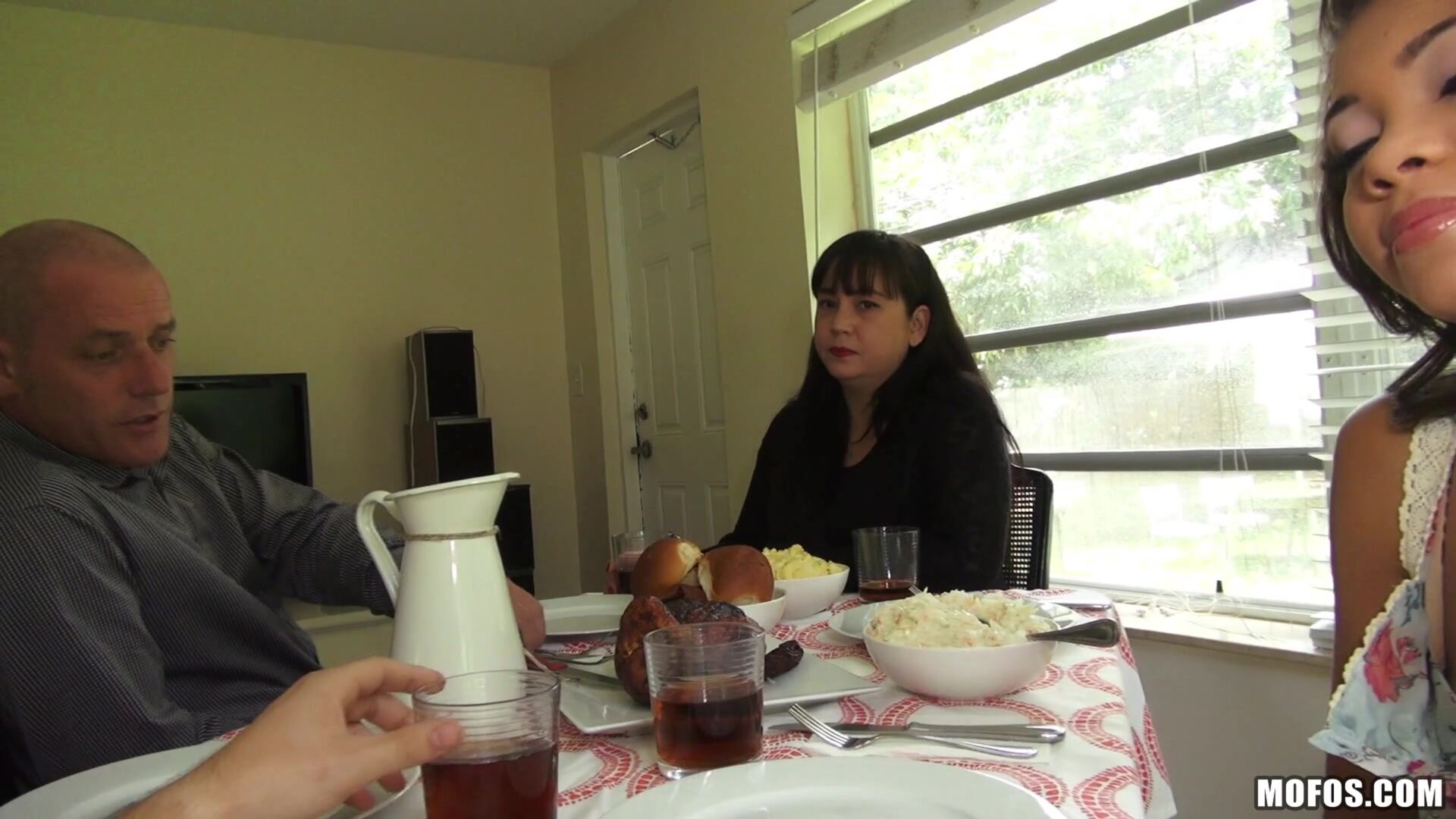Bad Girl Makes Porn at Folks' Home
