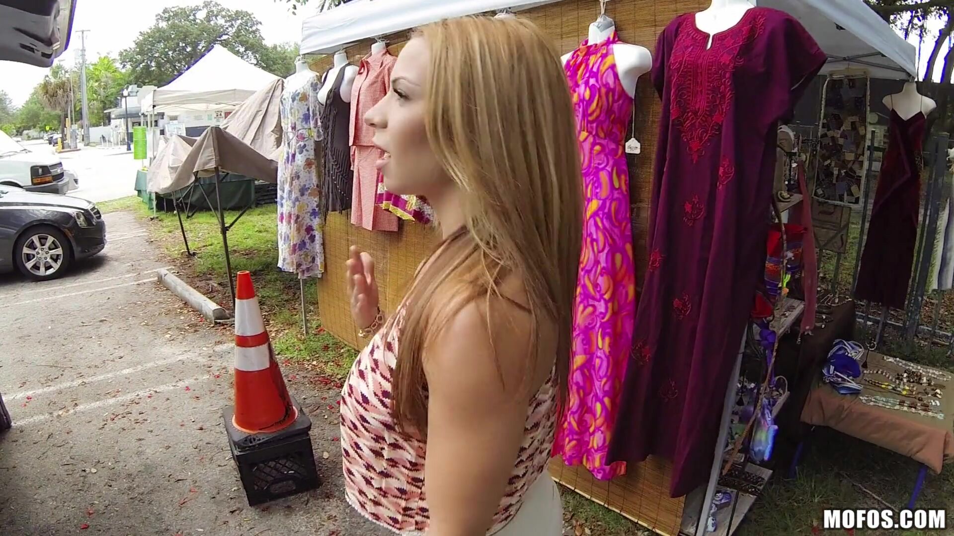 Latina Flashes in Public