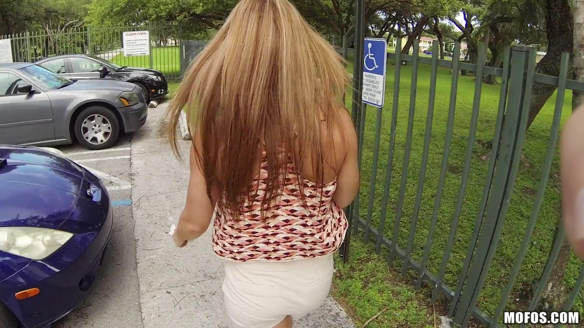 Latina Flashes in Public