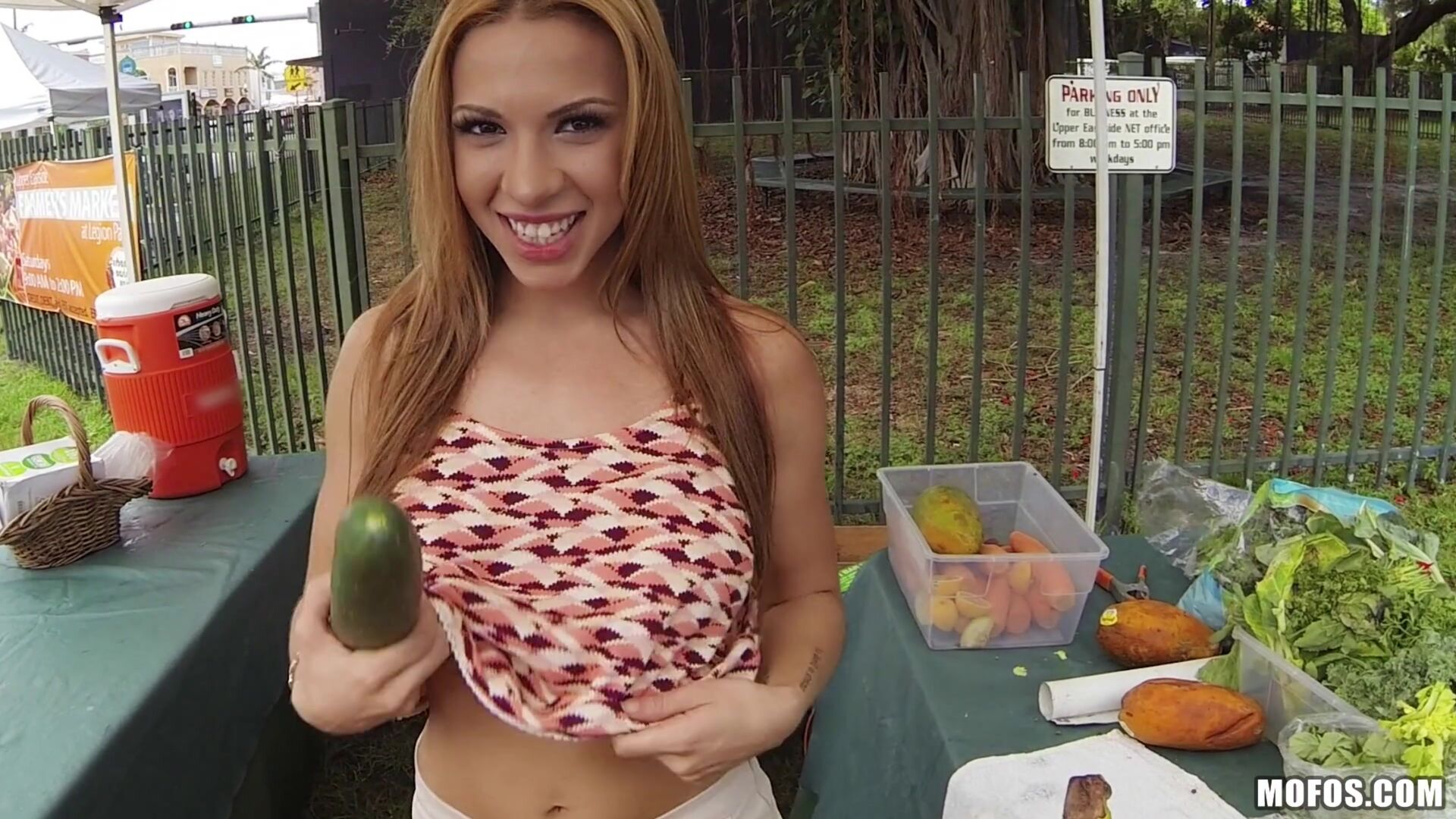 Latina Flashes in Public