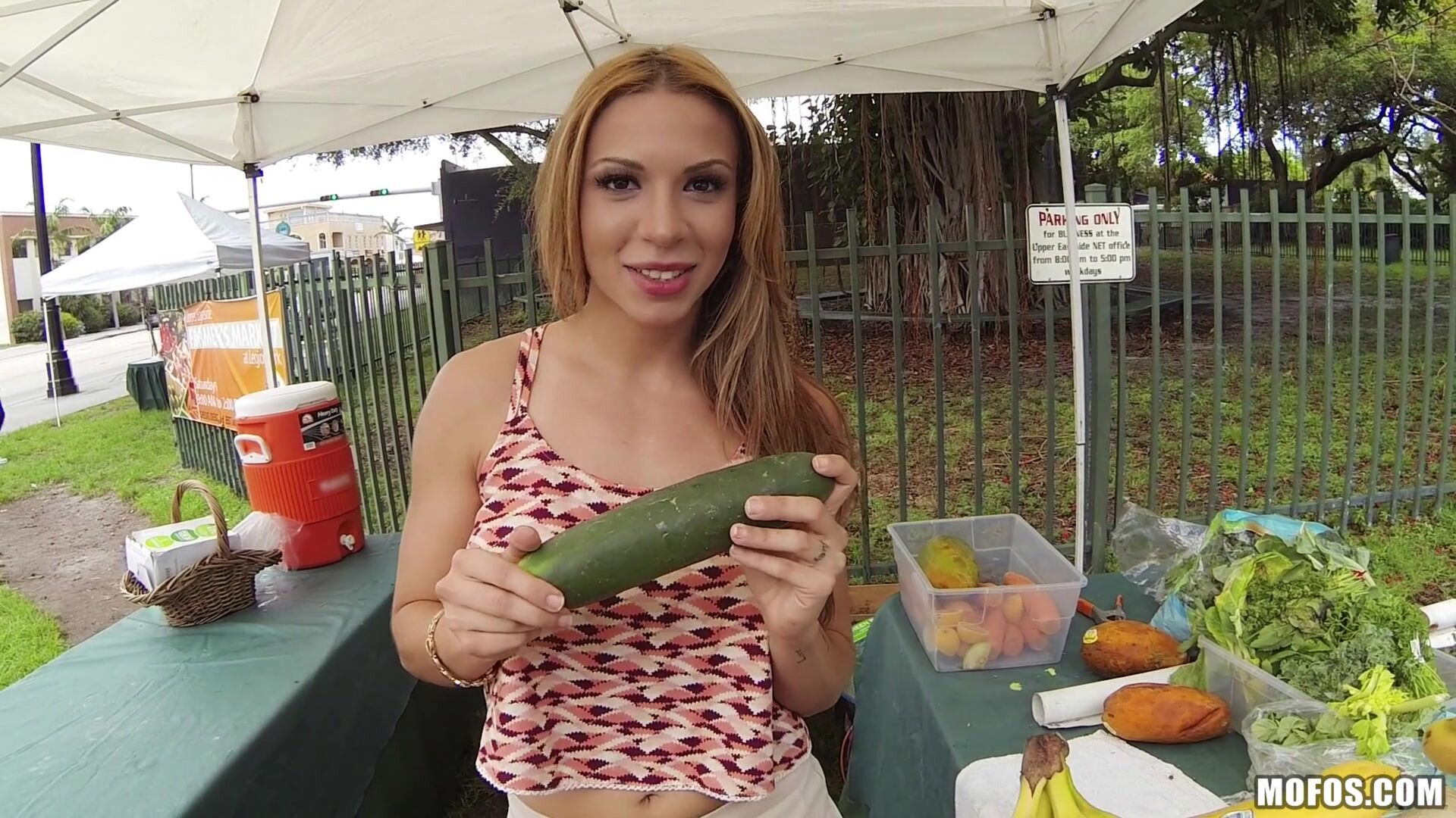 Latina Flashes in Public