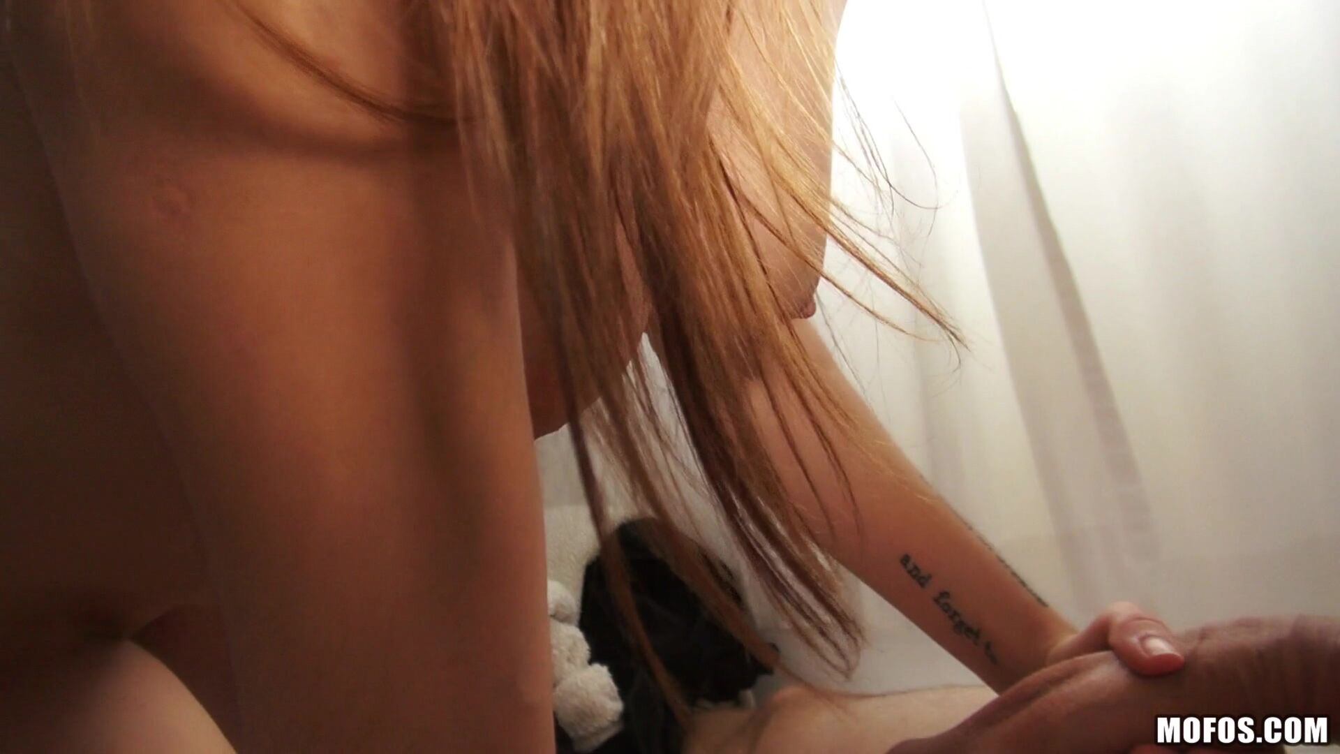 Latina Flashes in Public
