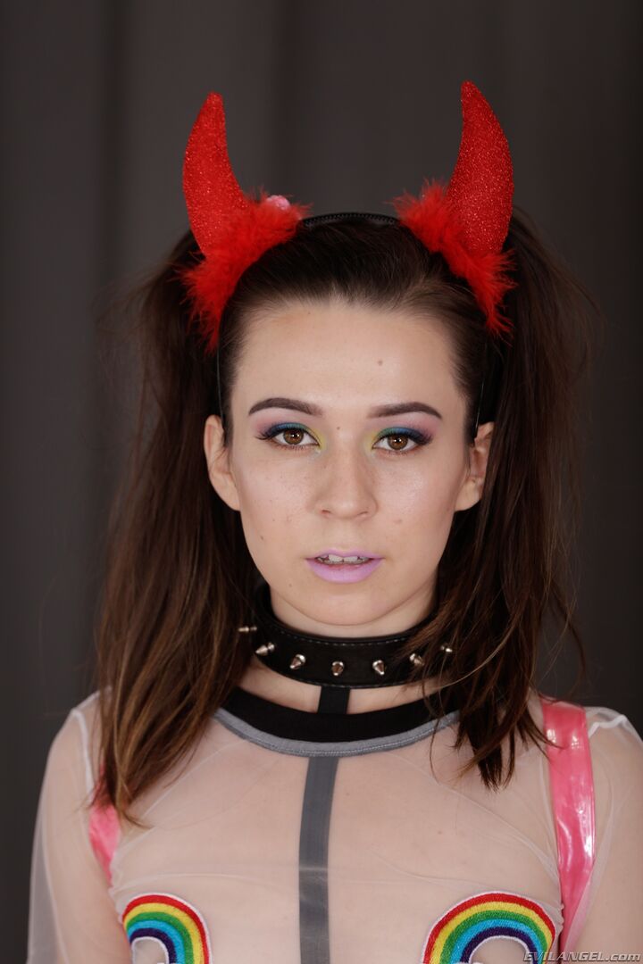 19-YEAR-OLD'S HAPPY HALLOWEEN TRICK