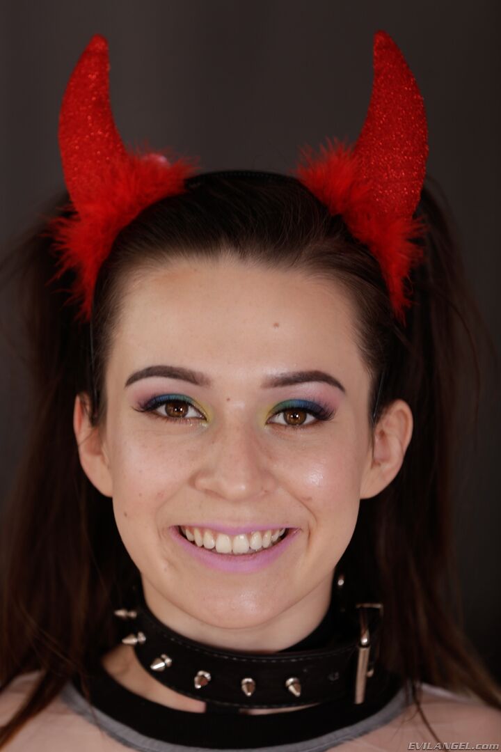19-YEAR-OLD'S HAPPY HALLOWEEN TRICK