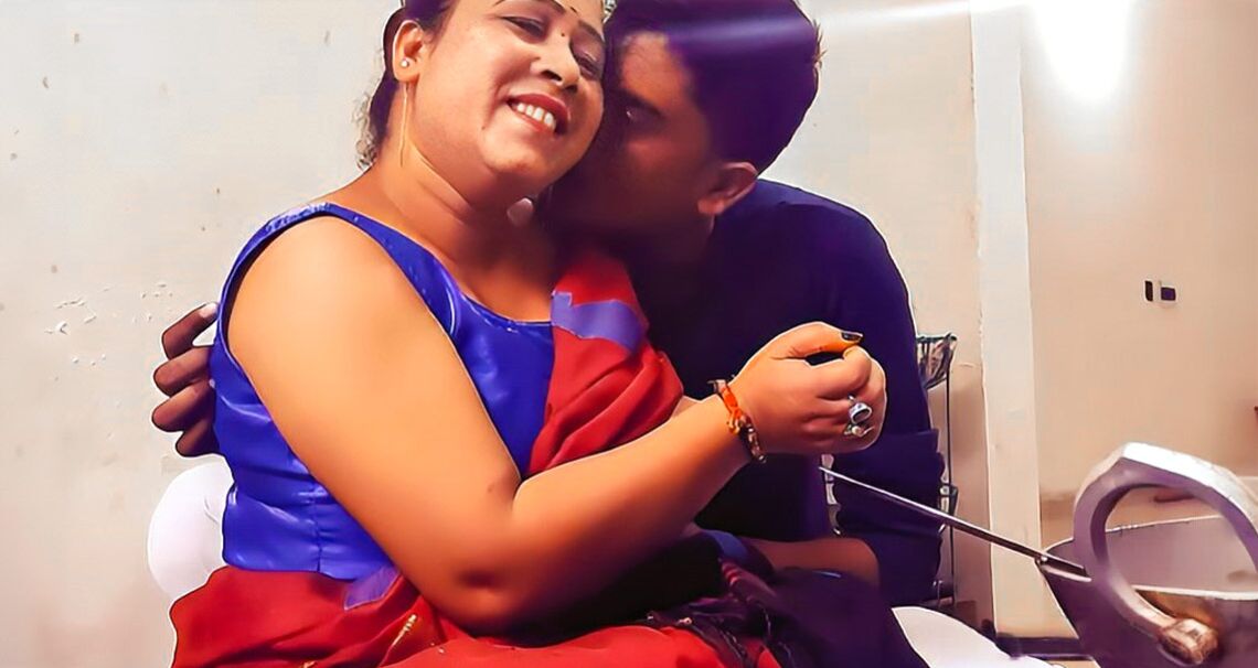 Facial for Desi moma