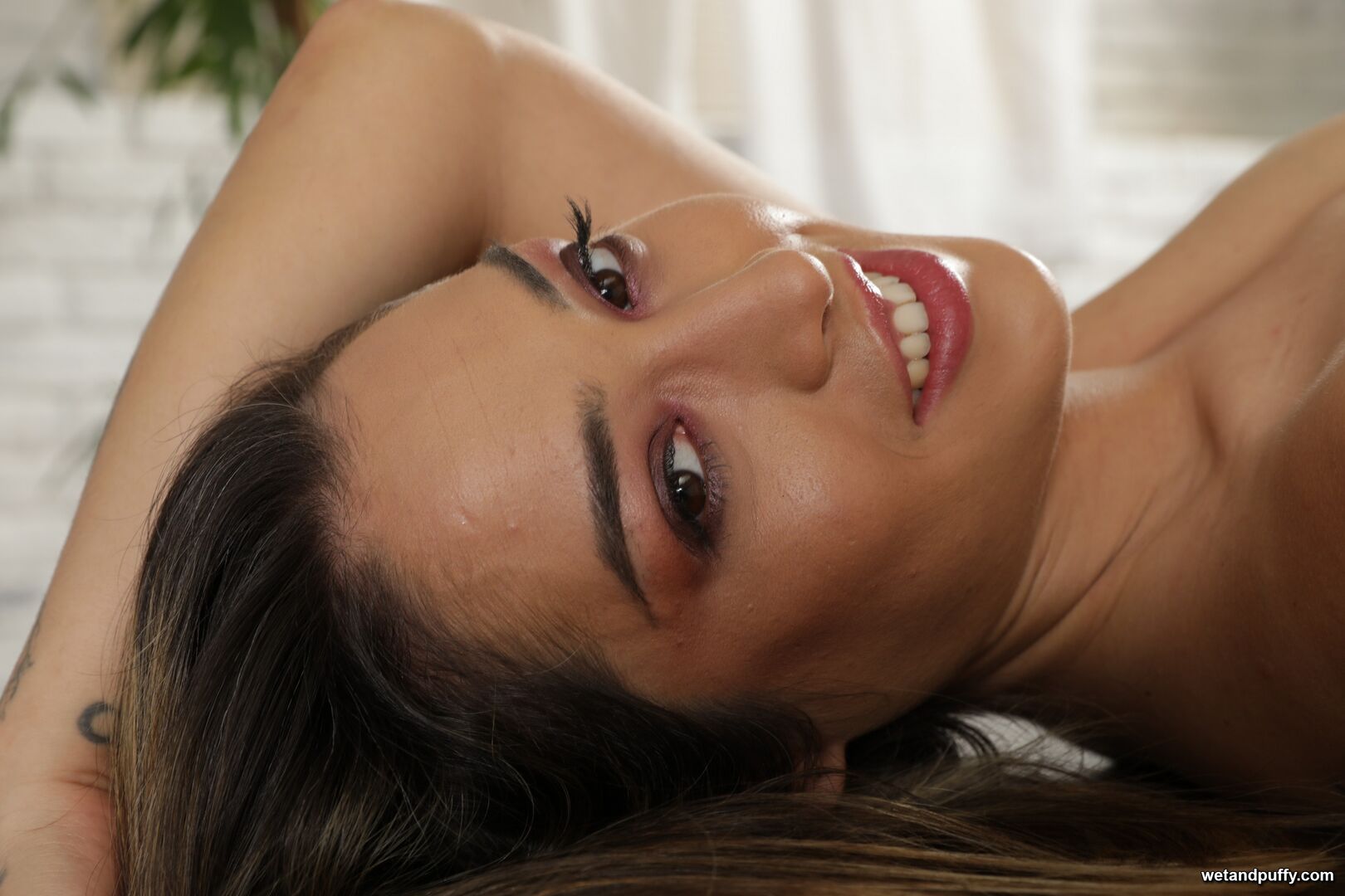 MELANIE DARK — TATTOOED TEMPTRESS