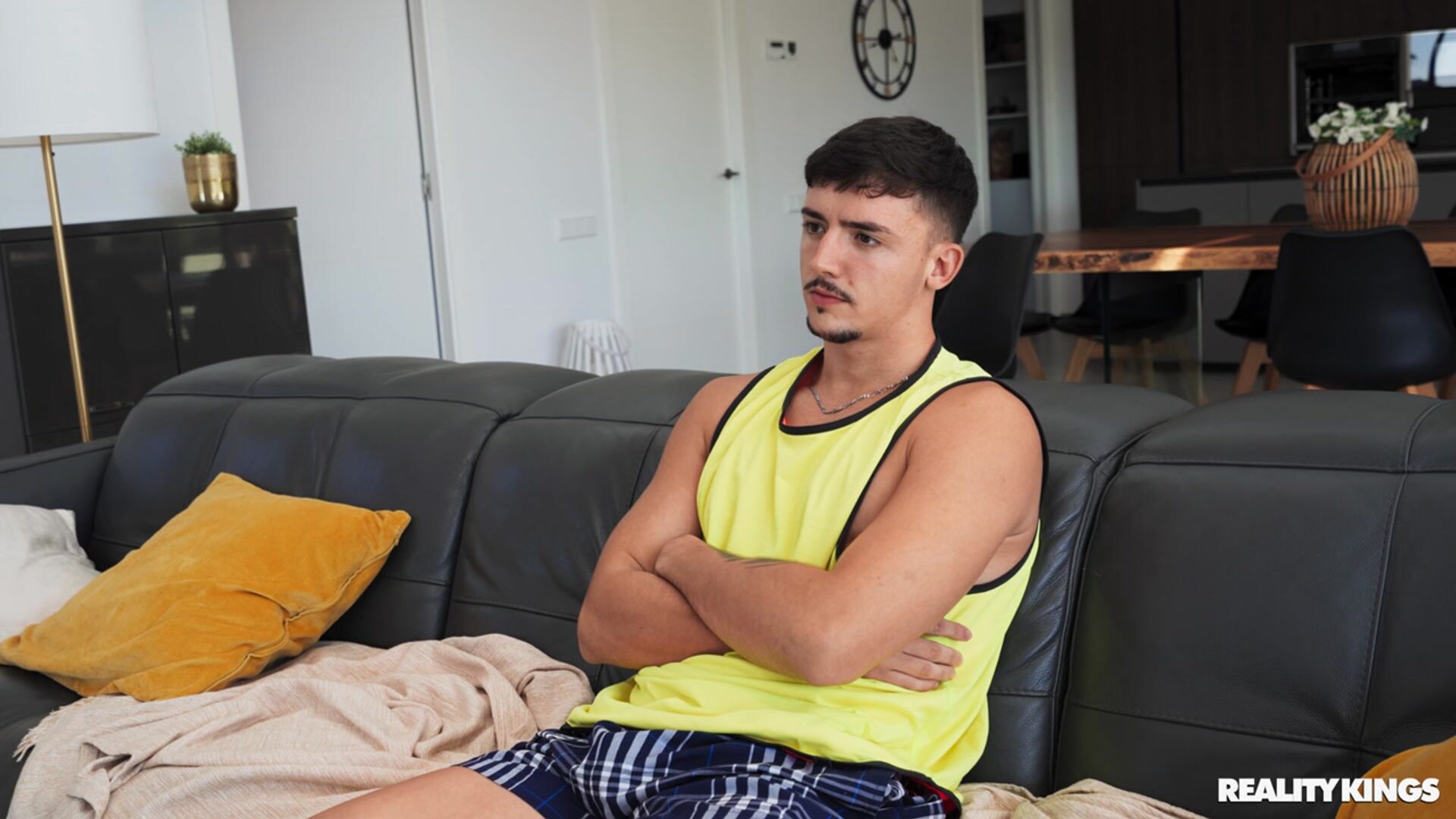 Roommate Swoops In On Girlfriend