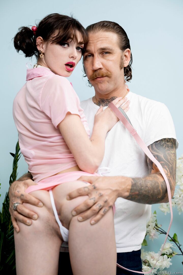 SHROOMS Q Cute 'Pervert' Dominated