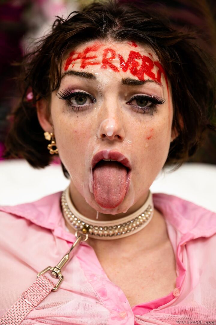 SHROOMS Q Cute 'Pervert' Dominated