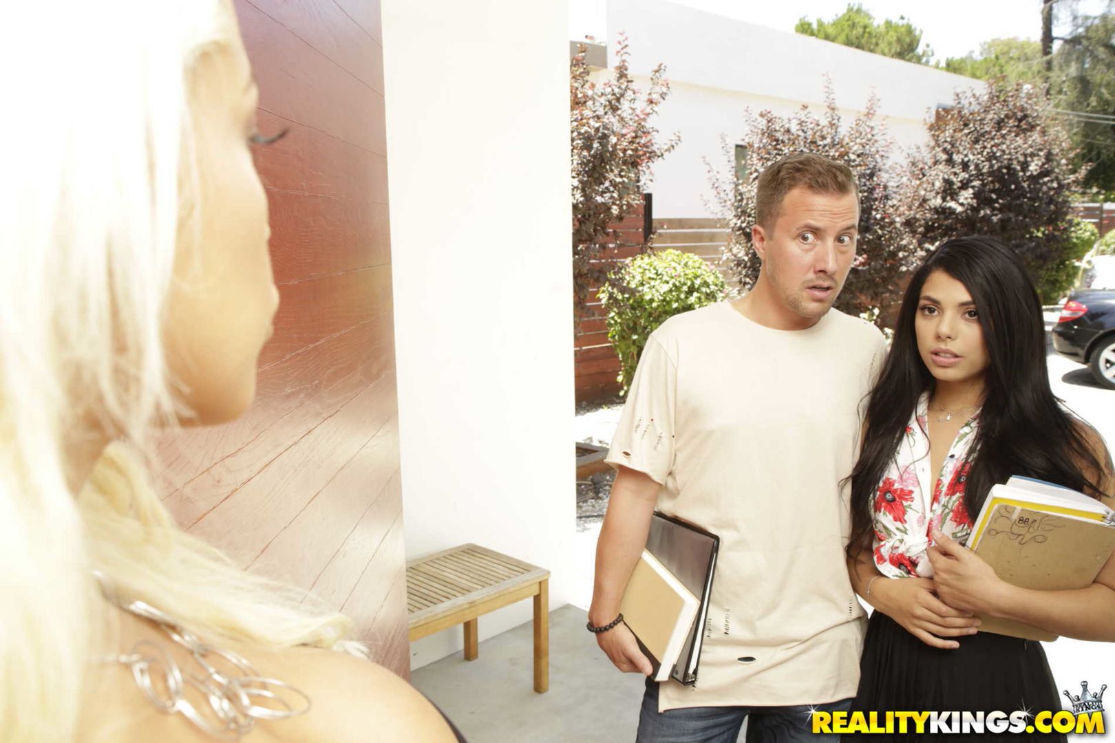 When Friends Cum Over