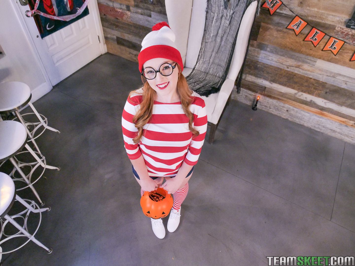 Trick Or Treat Pussy Teasing