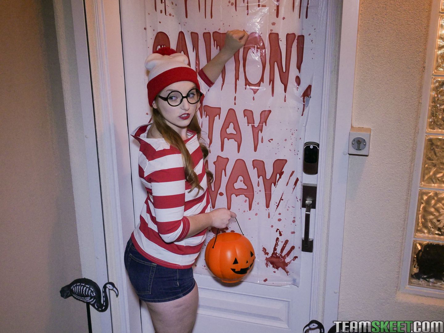 Trick Or Treat Pussy Teasing