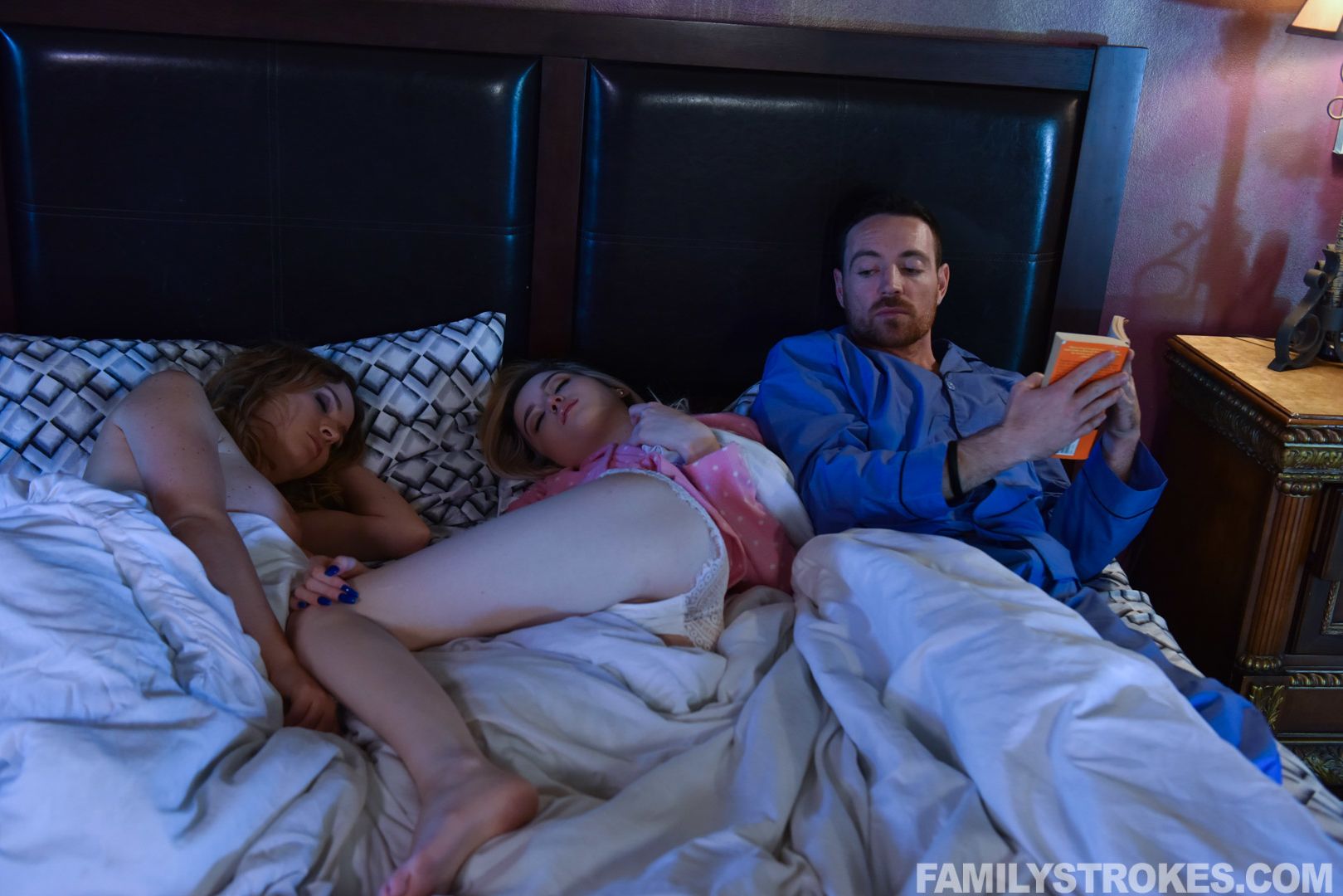 Stepdads Cumshot Lullaby