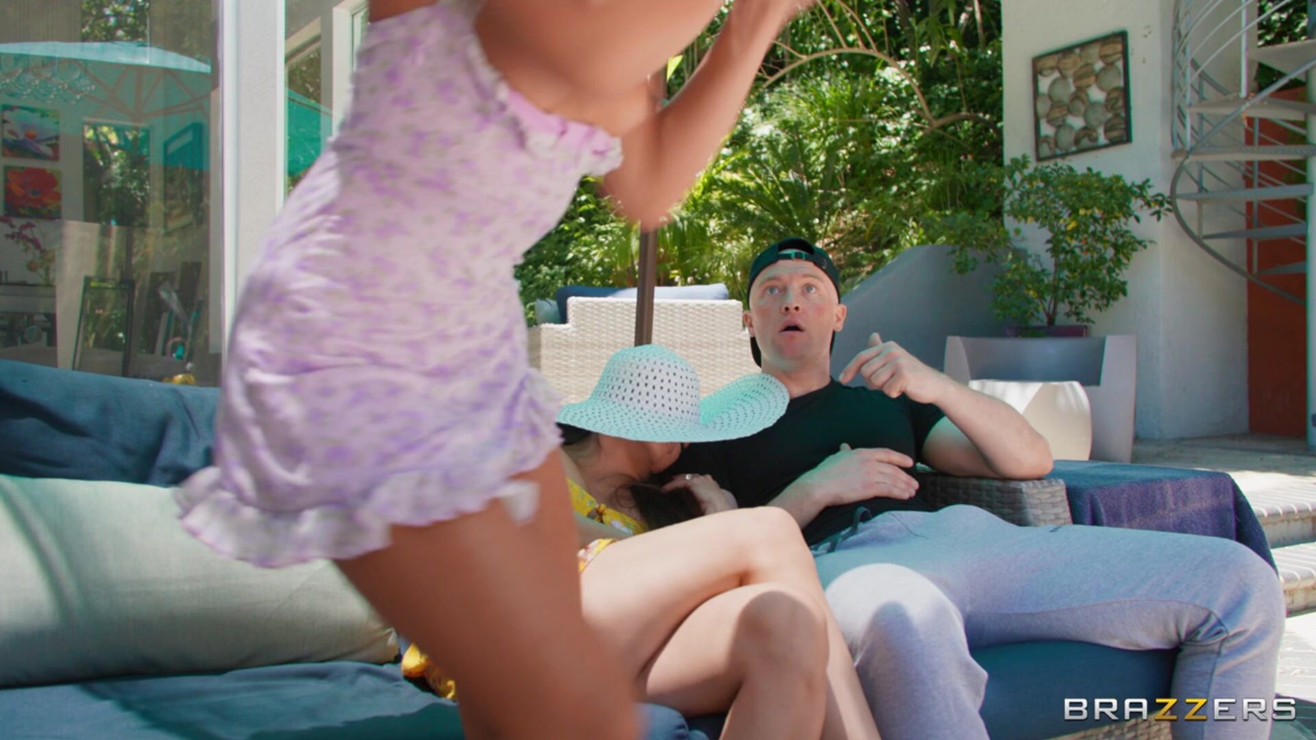 Cum To The Cookout - Clap These Cheeks!