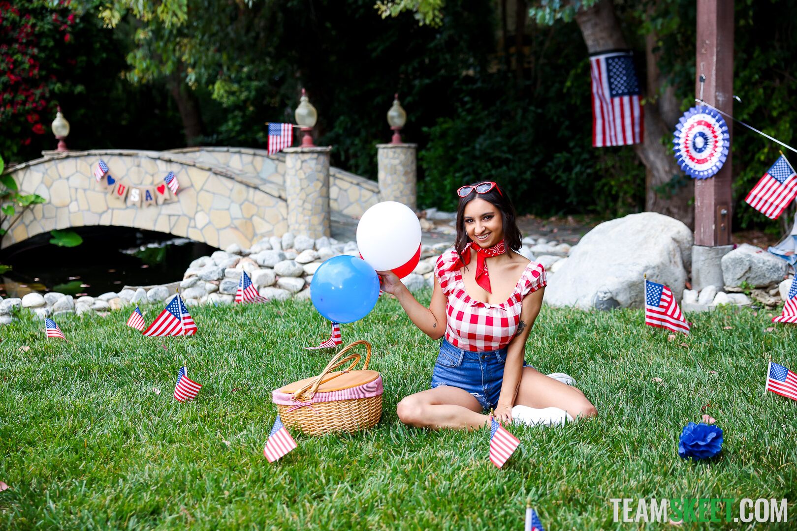 Red, White, and Screw
