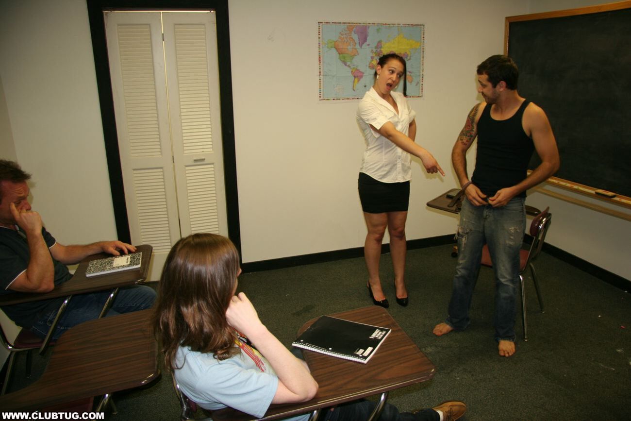Cheyenne Jewels Humiliating Handjob