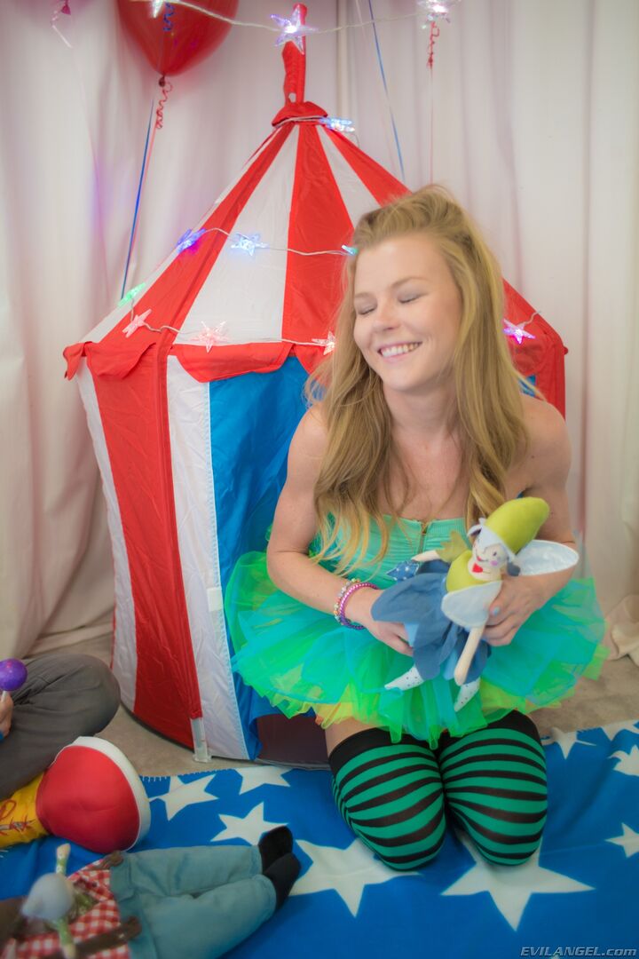 CREEPY ASS CLOWN'S PERVERTED CIRCUS