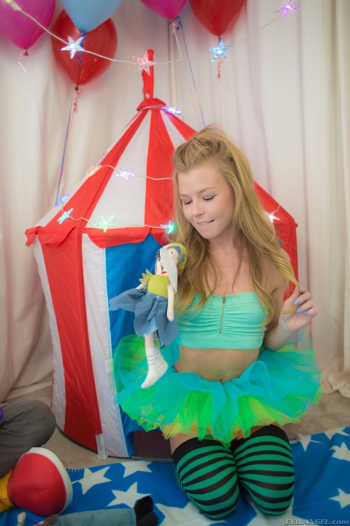CREEPY ASS CLOWN'S PERVERTED CIRCUS
