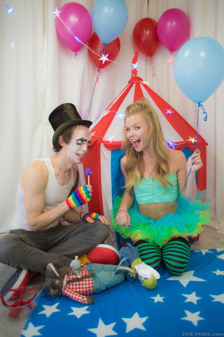 CREEPY ASS CLOWN'S PERVERTED CIRCUS