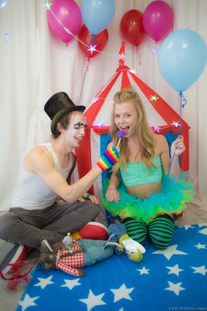 CREEPY ASS CLOWN'S PERVERTED CIRCUS