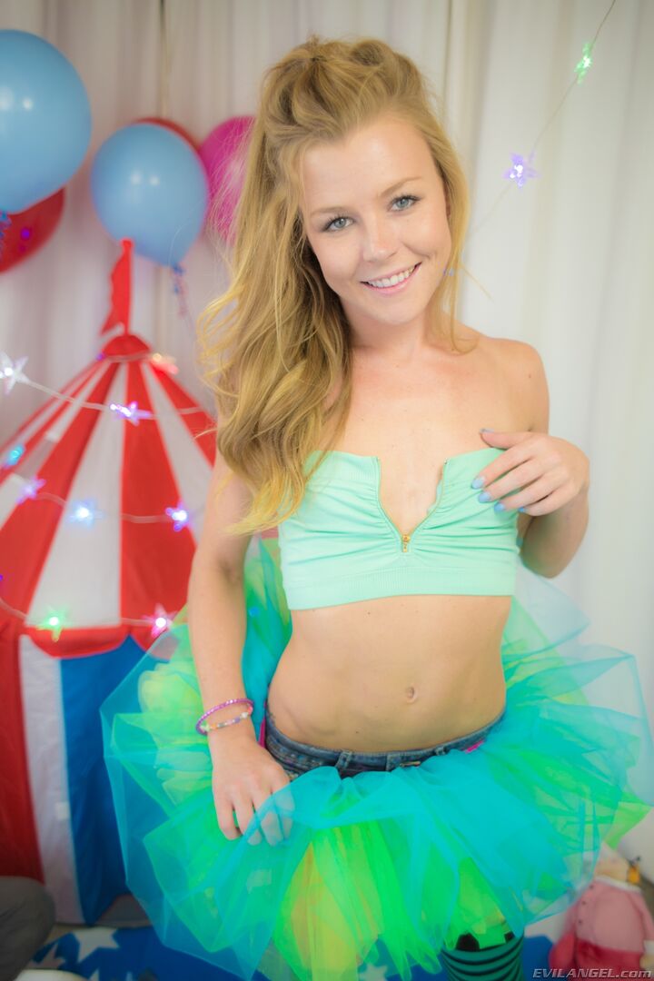 CREEPY ASS CLOWN'S PERVERTED CIRCUS