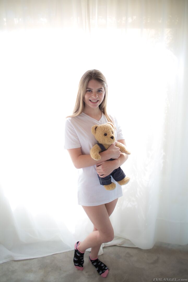 DOMINANT STEP-DADDY PUTS ALICE TO BED