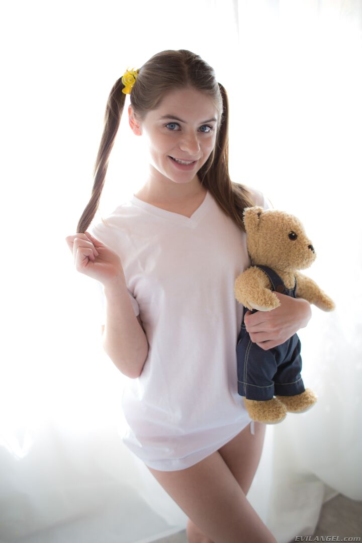 DOMINANT STEP-DADDY PUTS ALICE TO BED