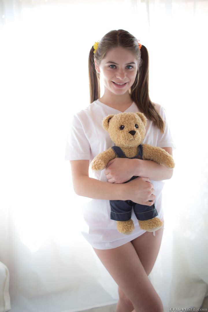 DOMINANT STEP-DADDY PUTS ALICE TO BED