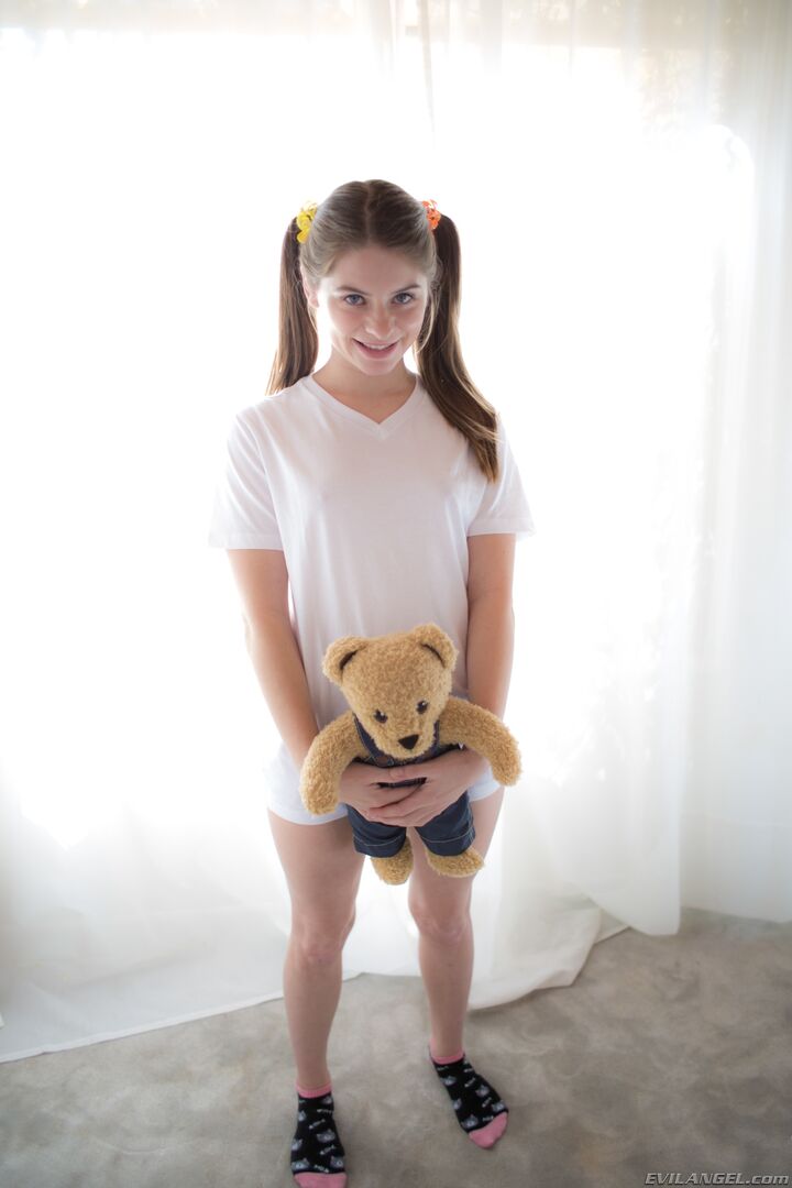 DOMINANT STEP-DADDY PUTS ALICE TO BED