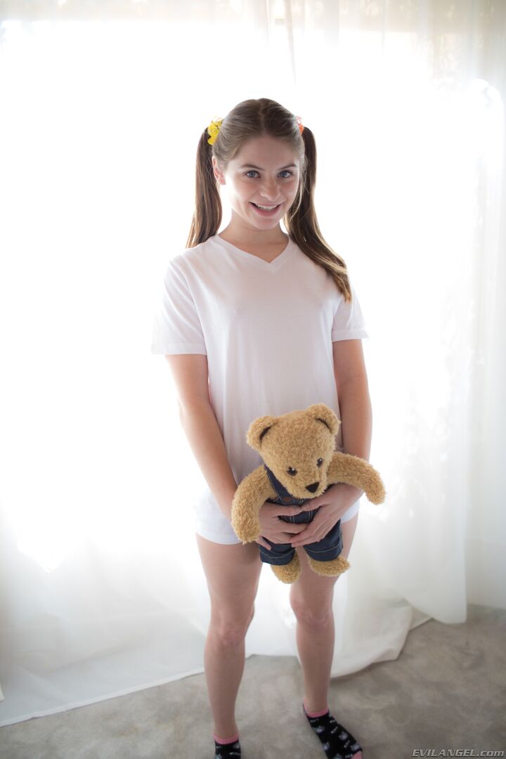 DOMINANT STEP-DADDY PUTS ALICE TO BED