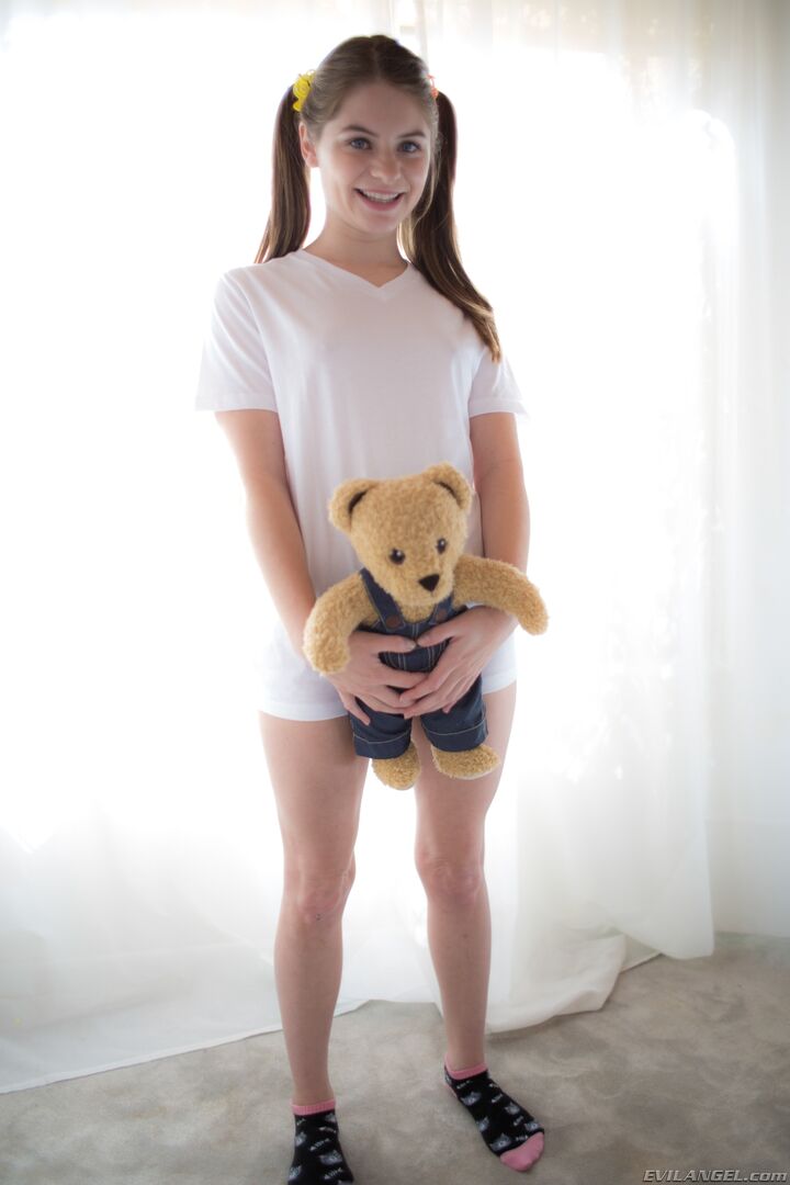 DOMINANT STEP-DADDY PUTS ALICE TO BED