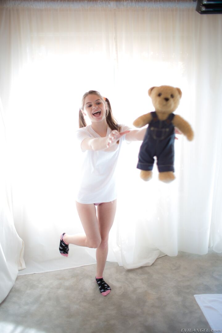 DOMINANT STEP-DADDY PUTS ALICE TO BED
