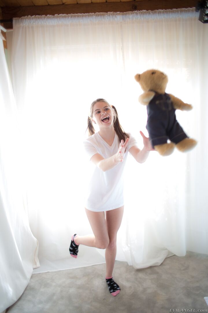 DOMINANT STEP-DADDY PUTS ALICE TO BED