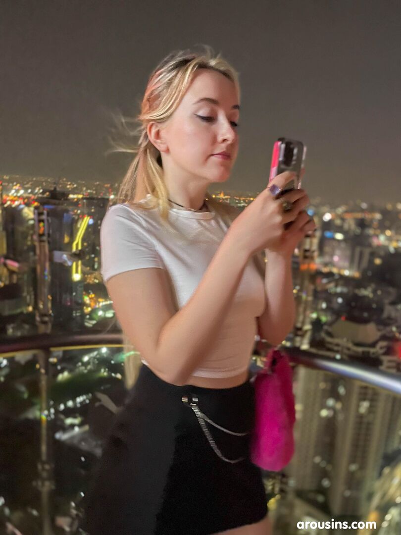 Ann Joy BTS with Arousins