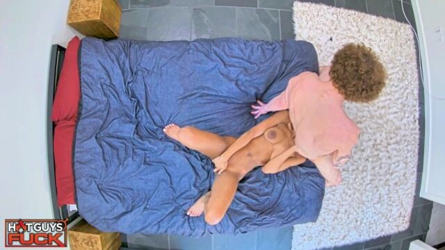 Elija Loads & Salo Armani's Steamy Interlude at HotguysHouse